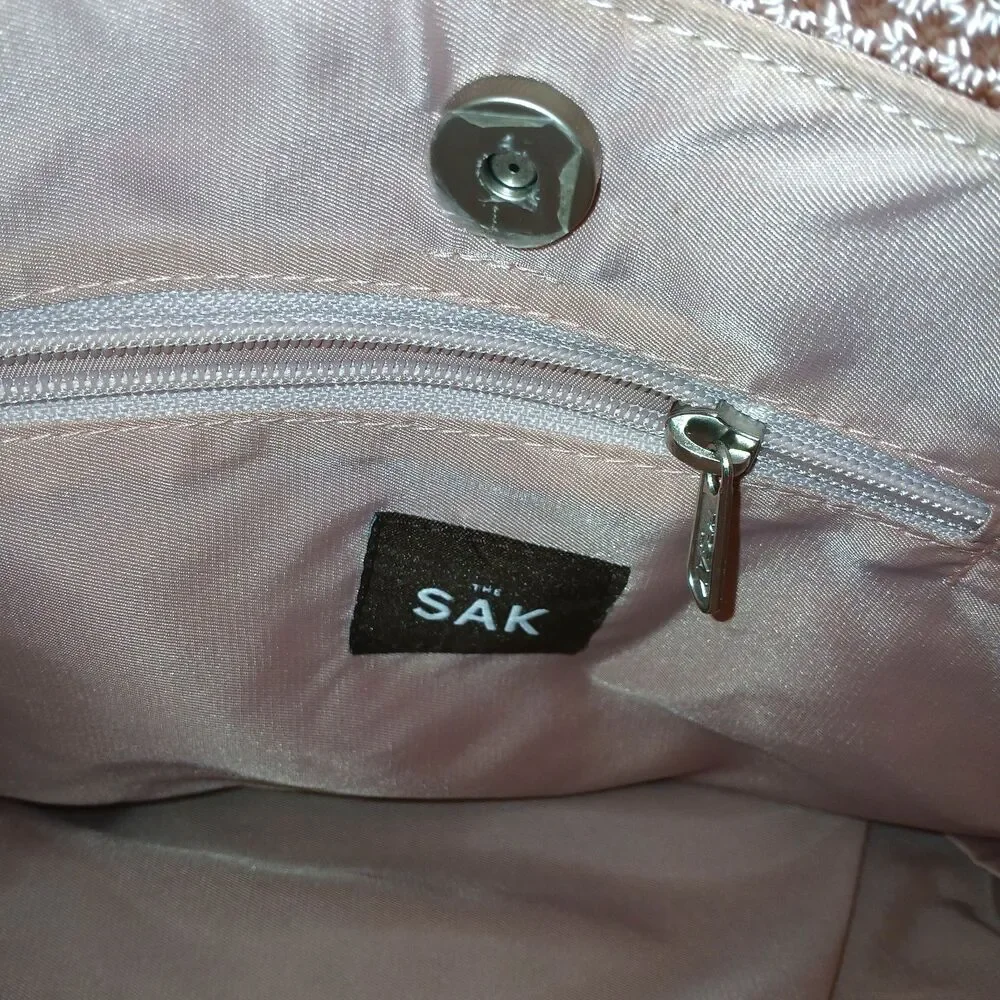 Vintage The Sak Warm Beige Crochet Purse Bag w/ Round Wood Look Plastic Handles